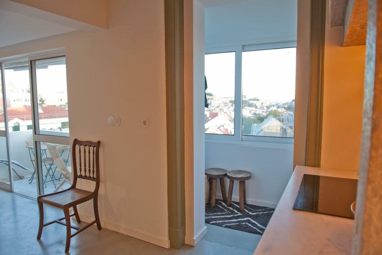 Sunny Apartment With Amazing View Lisbon Luaran gambar